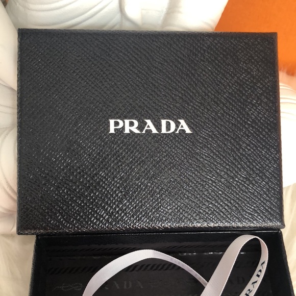 Prada Box! - Picture 2 of 8